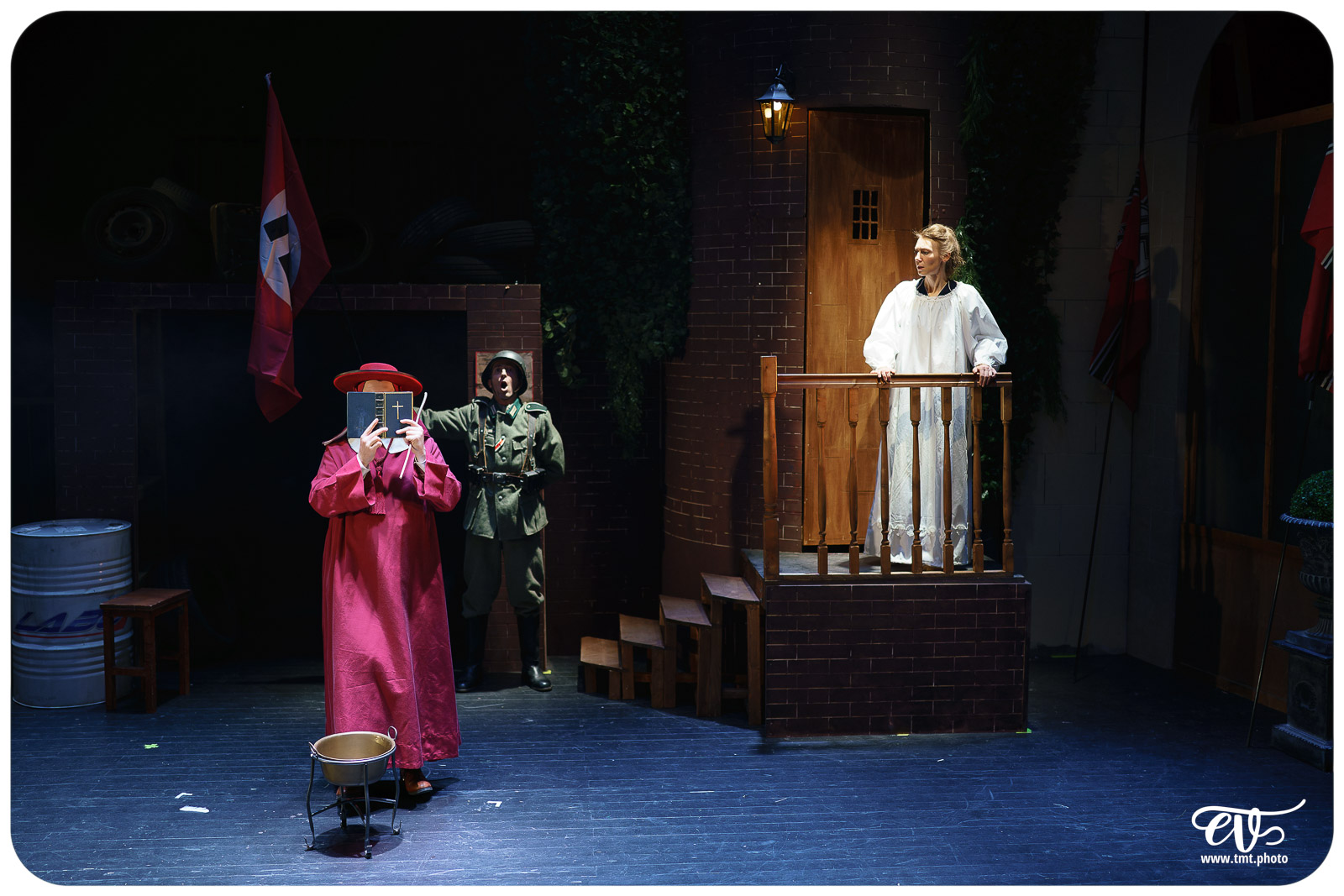 LES VISIONS DE SIMONE MACHARD (CIE LA CLAQUE)